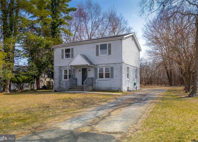 Property at 314 Davistown Rd, Blackwood, NJ 08012, 4 beds, 2.5 baths