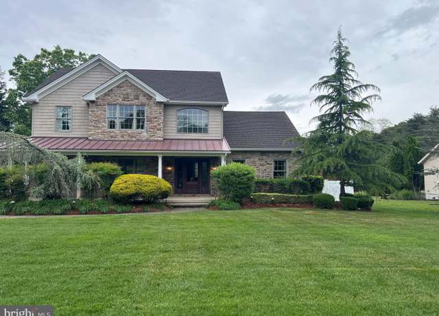 Property at 101 Plymouth Rd, Sicklerville, NJ 08081, 3 beds, 3.5 baths