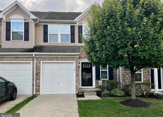 Property at 27 Franklin Cir, Somerdale, NJ 08083, 3 beds, 2.5 baths