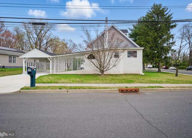 Property at 424 Pitman Ave, Hamilton, NJ 08610, 4 beds, 2.5 baths
