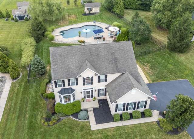 Property at 1898 Sassafras Ln, Quakertown, PA 18951, 4 beds, 2.5 baths