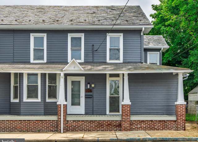 Property at 324 Vine St, Middletown, PA 17057, 3 beds, 2 baths