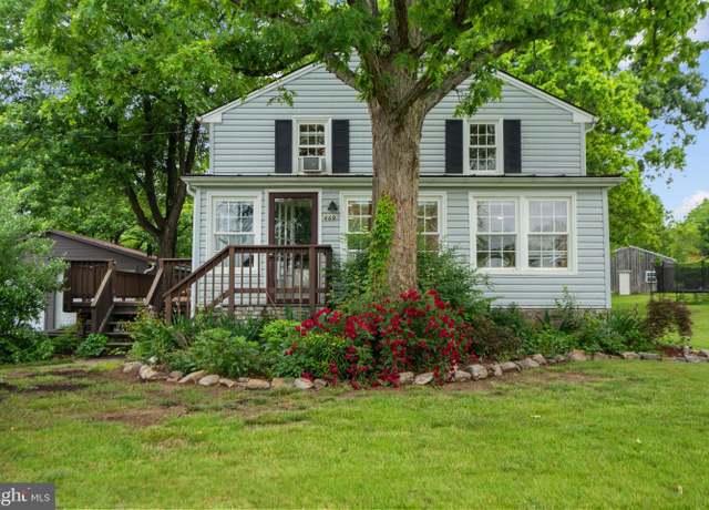 Property at 669 Dicks Hollow Rd, Winchester, VA 22603, 4 beds, 2 baths