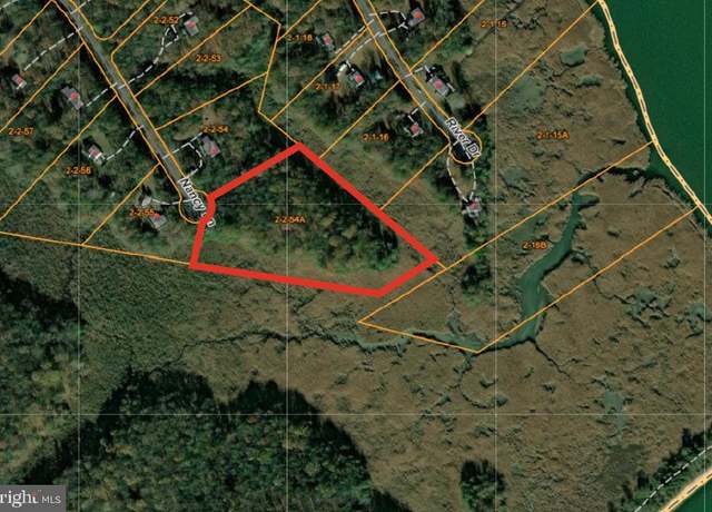 Property at 2399 Nancy Ln, King George, VA 22485, 4 beds, 5 baths