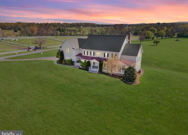 Property at 37081 Gallop Ln, Purcellville, VA 20132, 4 beds, 4 baths