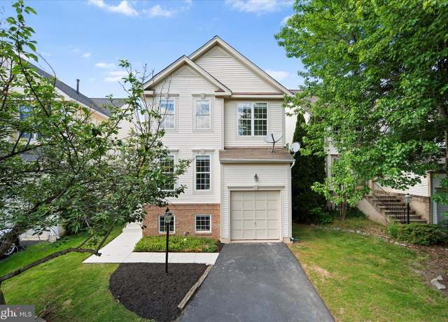 Property at 13484 Wansteadt Pl, Bristow, VA 20136, 5 beds, 3.5 baths