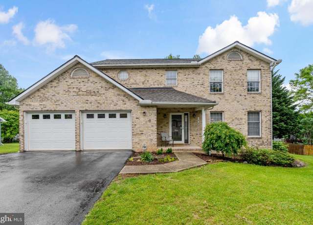 Property at 31 Pembroke Ln, Falling Waters, WV 25419, 4 beds, 2.5 baths