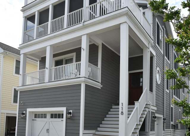 Property at 118 Oakwood St, Bethany Beach, DE 19930, 6 beds, 5.5 baths