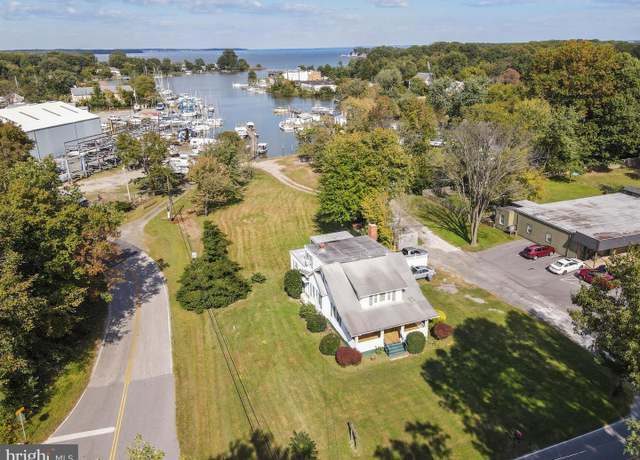 Property at 1462 Snug Harbor Rd, Shady Side, MD 20764, 4 beds, 1.5 baths