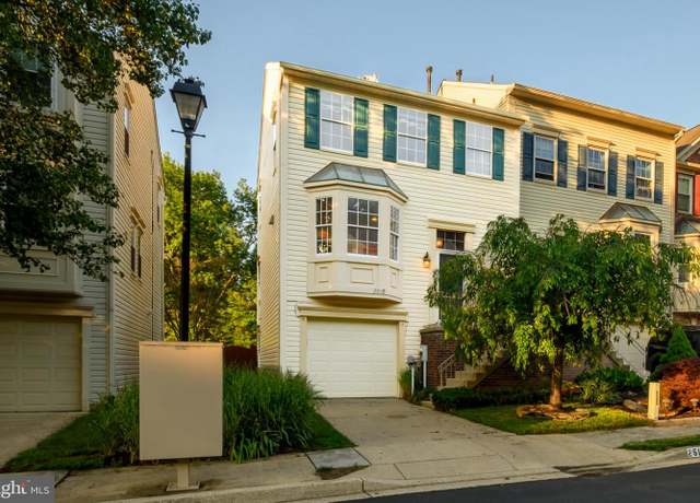 Property at 2510 Smoketree Ln, Crofton, MD 21114, 3 beds, 3 baths
