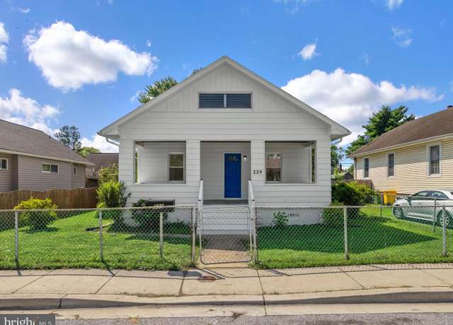 Property at 229 Doris Ave, Brooklyn Park, MD 21225, 4 beds, 2 baths