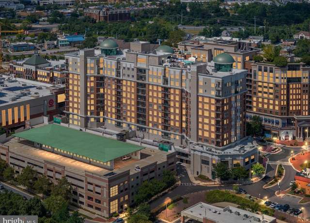 Property at 1915 Towne Centre Blvd #301, Annapolis, MD 21401, 2 beds, 2.5 baths