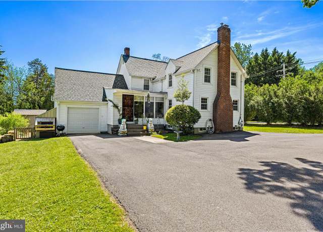 Property at 220 W Timonium Rd, Lutherville Timonium, MD 21093, 4 beds, 3 baths