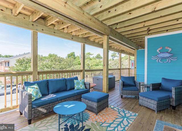 Property at 300 144th St #202, Ocean City, MD 21842, 2 beds, 1.5 baths