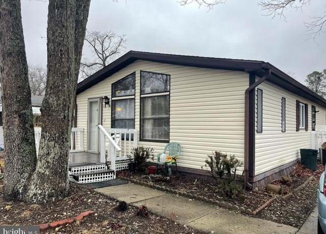 Property at 6 Fawn Ln, Egg Harbor City, NJ 08215, 2 beds, 2 baths