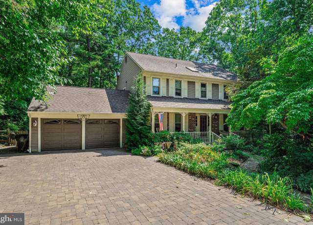 Property at 25 Signal Hill Dr, Voorhees, NJ 08043, 4 beds, 3.5 baths