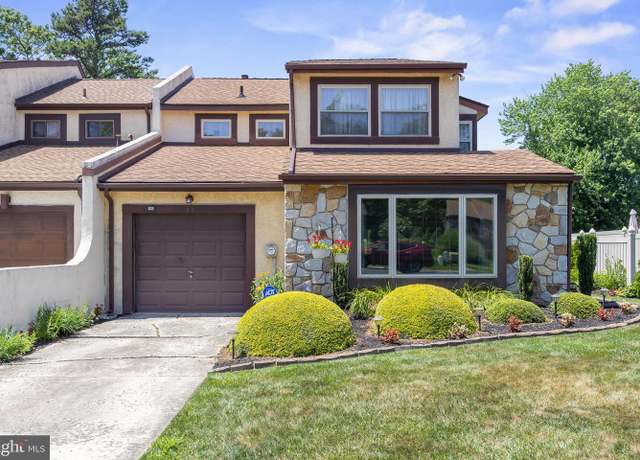 Property at 53 Fulmar Dr, Voorhees, NJ 08043, 3 beds, 2.5 baths