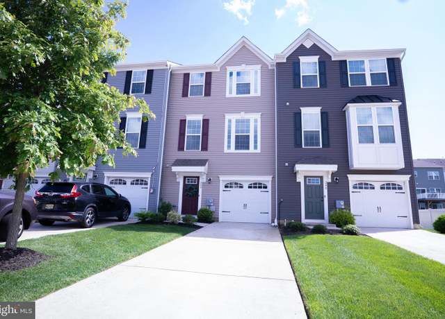 Property at 202 Dalton Dr, Woolwich Twp, NJ 08085, 3 beds, 2.5 baths