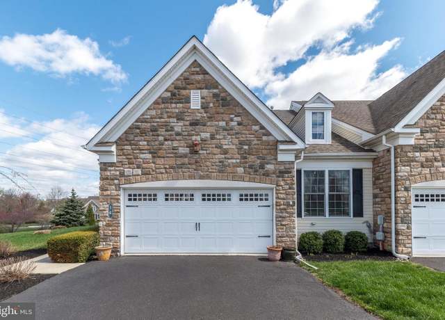 Property at 14 Komen Ct, Sellersville, PA 18960, 2 beds, 2.5 baths
