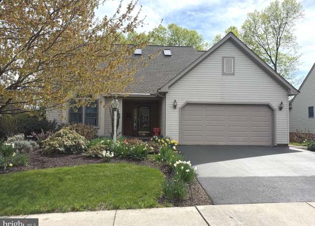 Property at 902 Hedgewyck Ln, Elizabethtown, PA 17022, 4 beds, 3 baths