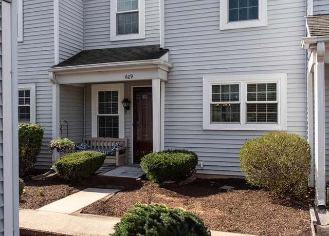 Property at 609 Cambridge Ct, Palmyra, PA 17078, 2 beds, 1.5 baths