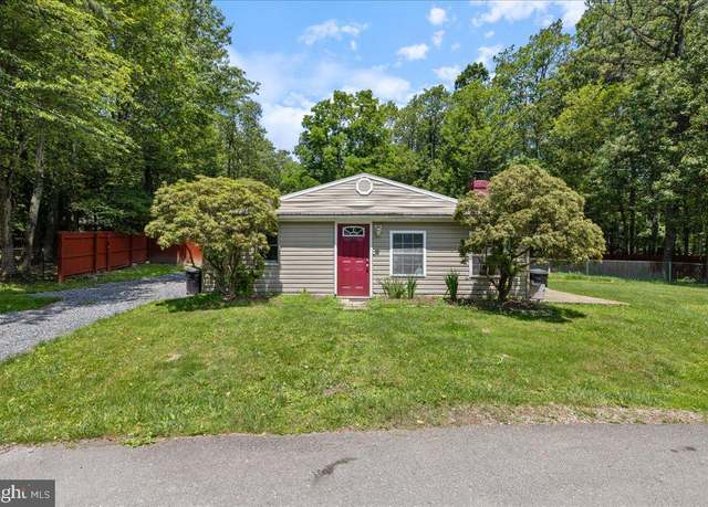 Property at 1107 Bluegrass Ln, Effort, PA 18330, 2 beds, 1 bath