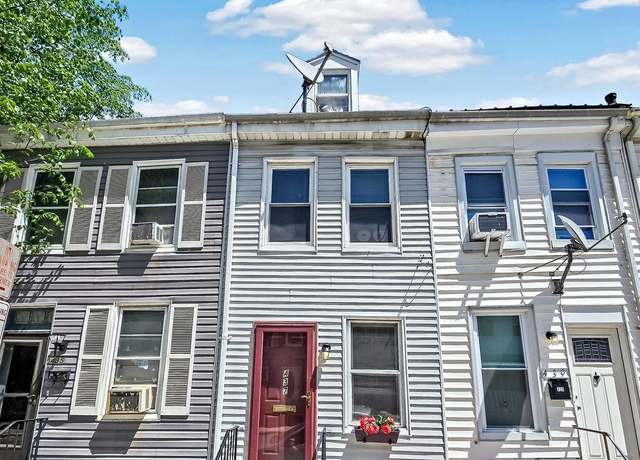 Property at 437 S Duke St, York, PA 17401, 2 beds, 1 bath