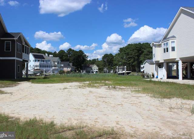 Property at 933 Sailors Ct, Greenbackville, VA 23356