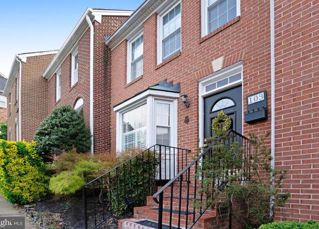 Property at 103 Shooters Ct, Alexandria, VA 22314, 4 beds, 3.5 baths