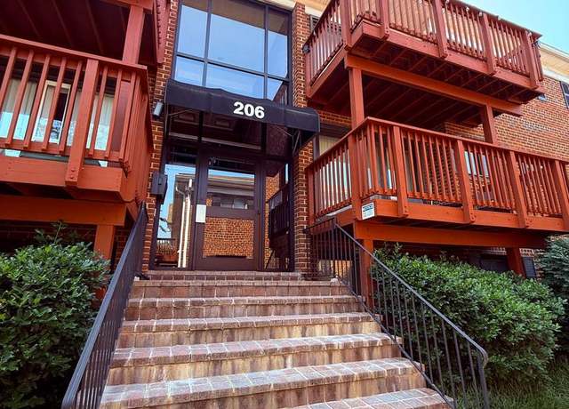 Property at 206 Skyhill Rd #6, Alexandria, VA 22314, 2 beds, 1 bath