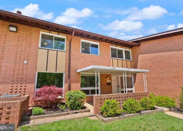 Property at 10149 Fair Woods Dr, Fairfax, VA 22030, 3 beds, 1.5 baths