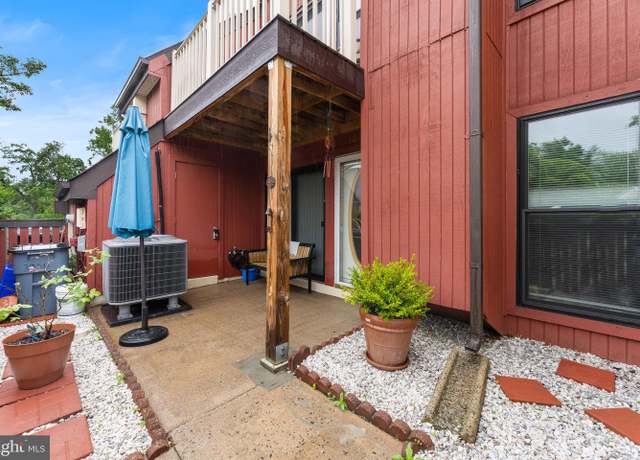 Property at 3950 Woodhue Pl #16, Alexandria, VA 22309, 2 beds, 1.5 baths