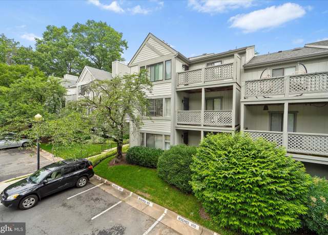 Property at 2221 Hunters Run Dr, Reston, VA 20191, 1 bed, 1 bath