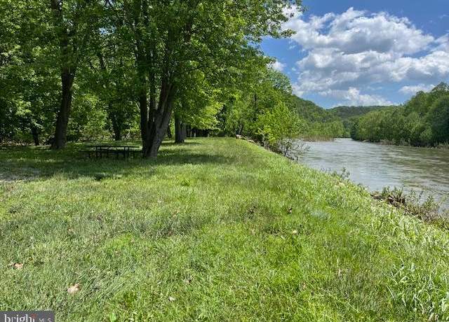 Property at 28 Bluffs Rd, Springfield, WV 26763