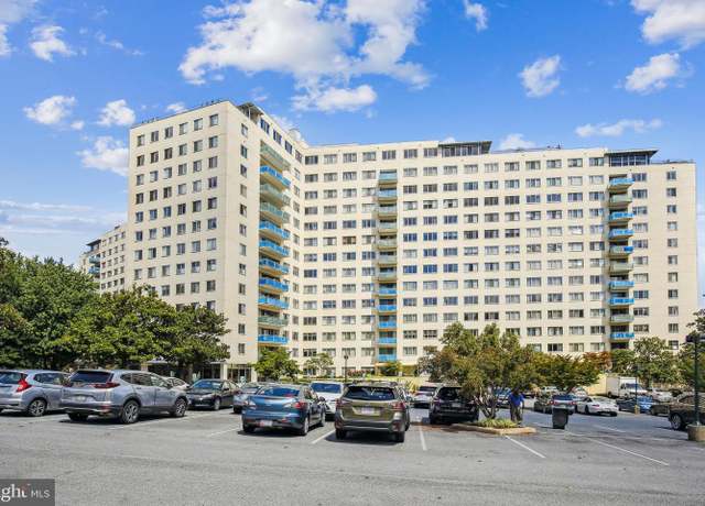 Property at 10201 Grosvenor Pl #1005, Rockville, MD 20852, 1 bed, 1 bath