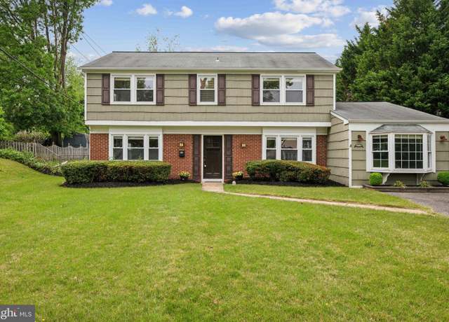 Property at 12430 Shadow Ln, Bowie, MD 20715, 5 beds, 2.5 baths