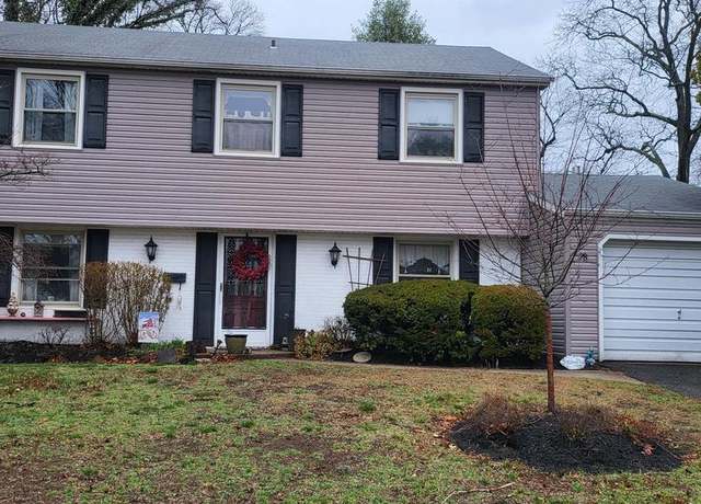 Property at 78 Barrington Ln, Willingboro, NJ 08046, 4 beds, 2.5 baths