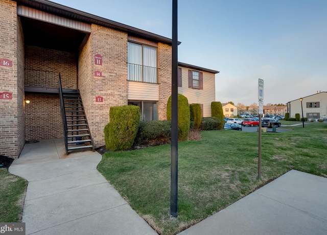 Property at 13 Camelot Pl, Sewell, NJ 08080, 2 beds, 1.5 baths