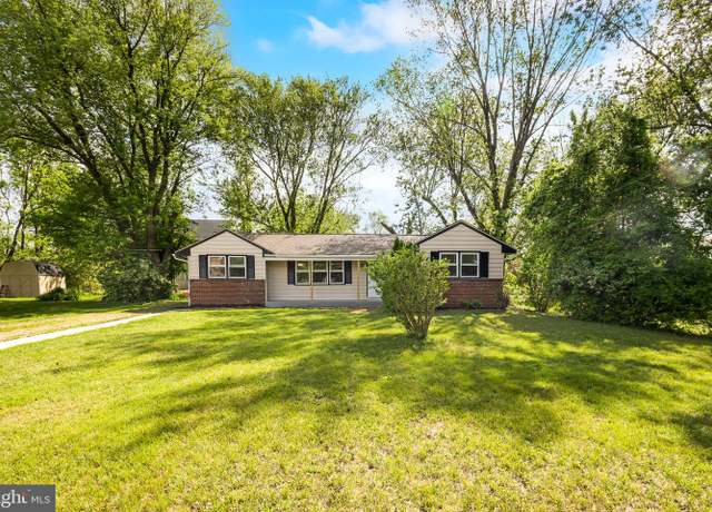 Property at 35 Magnolia St, Westville, NJ 08093, 4 beds, 1.5 baths