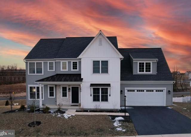 Property at 2056 N Autumn Chase Dr, Mechanicsburg, PA 17055, 4 beds, 2.5 baths