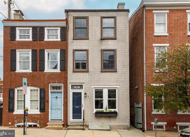 Property at 21 E Miner St, West Chester, PA 19382, 3 beds, 2 baths