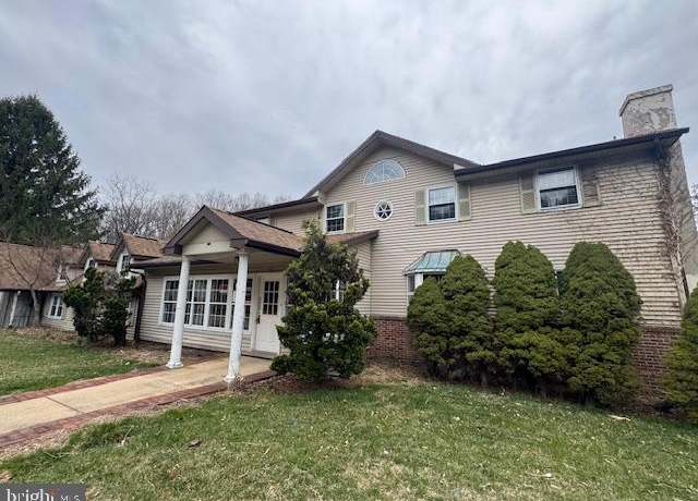 Property at 790 Hopewell Rd, Downingtown, PA 19335, 4 beds, 3 baths
