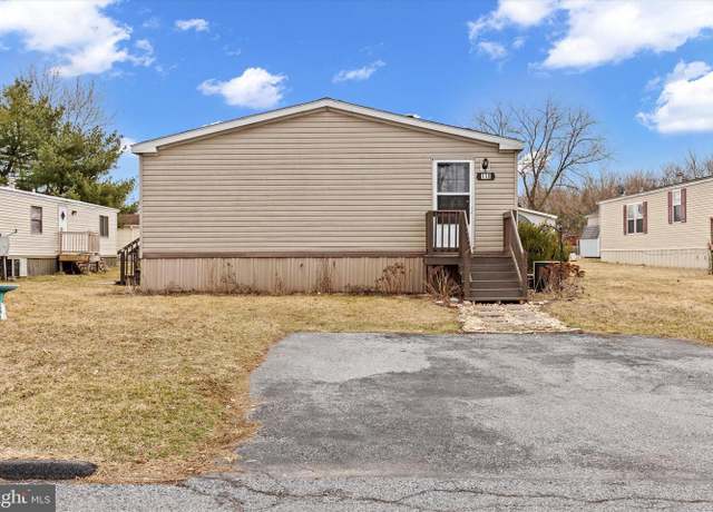 Property at 118 Decatur Dr, Grantville, PA 17028, 3 beds, 2 baths