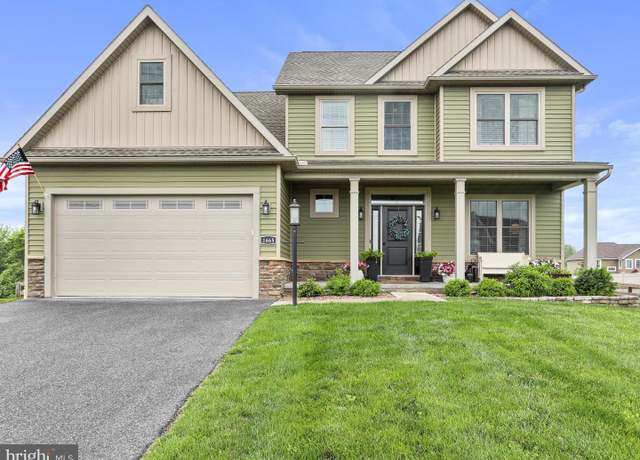 Property at 1665 Warm Spring Rd, Chambersburg, PA 17202, 4 beds, 2.5 baths