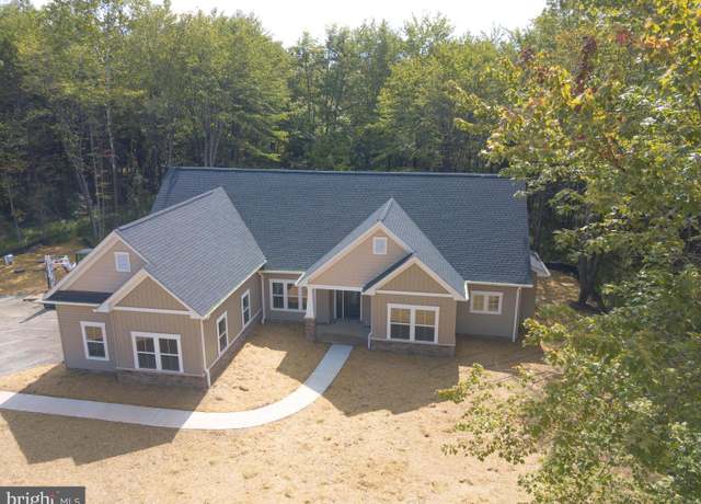 Property at 7329 Riley Rd, Warrenton, VA 20187, 4 beds, 3 baths