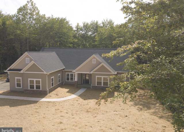 Property at 7329 Riley Rd, Warrenton, VA 20187, 4 beds, 3 baths