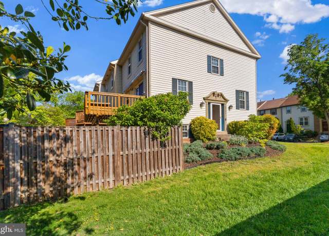 Property at 2701 Woodwalk Ct, Alexandria, VA 22306, 3 beds, 3.5 baths