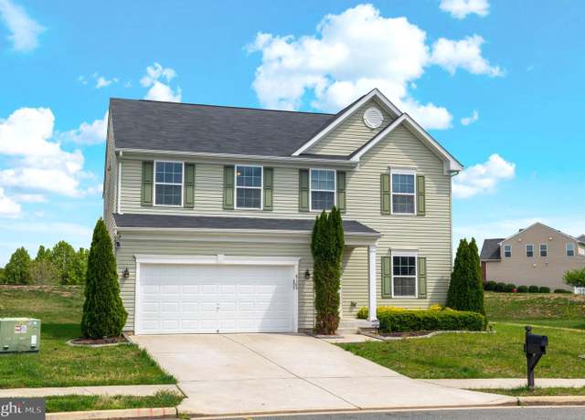 Property at 9105 Wild Spruce Dr, Fredericksburg, VA 22407, 5 beds, 3 baths