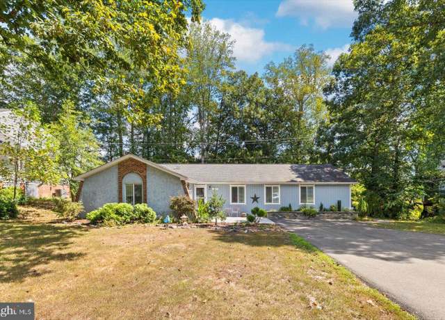 Property at 1229 Aquia Dr, Stafford, VA 22554, 4 beds, 3 baths