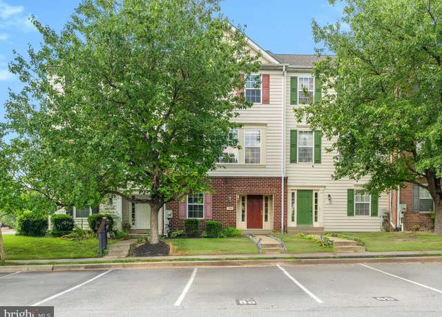 Property at 160 Penwick Cir, Frederick, MD 21702, 4 beds, 3.5 baths